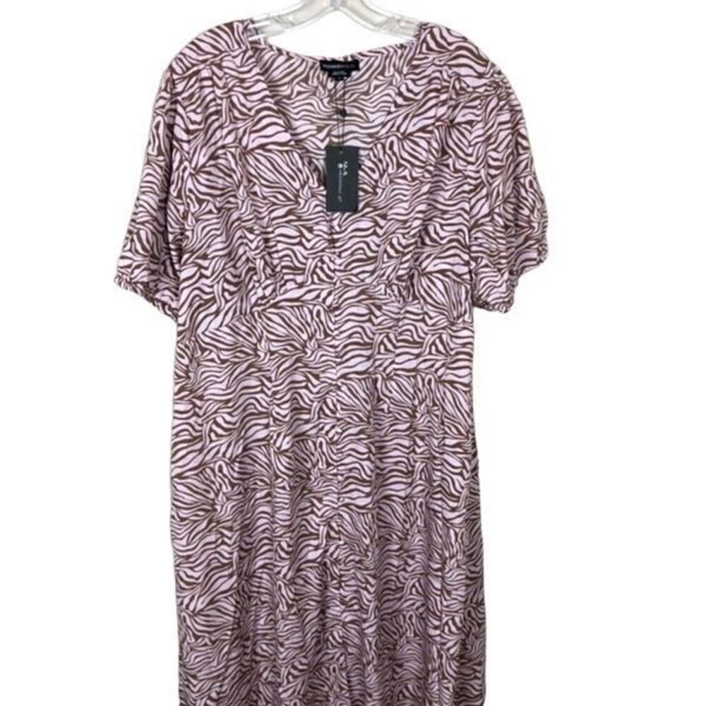 Asos 18US Wednesday Girl Curve Button Through Midi Tea Dress in Tonal Pink